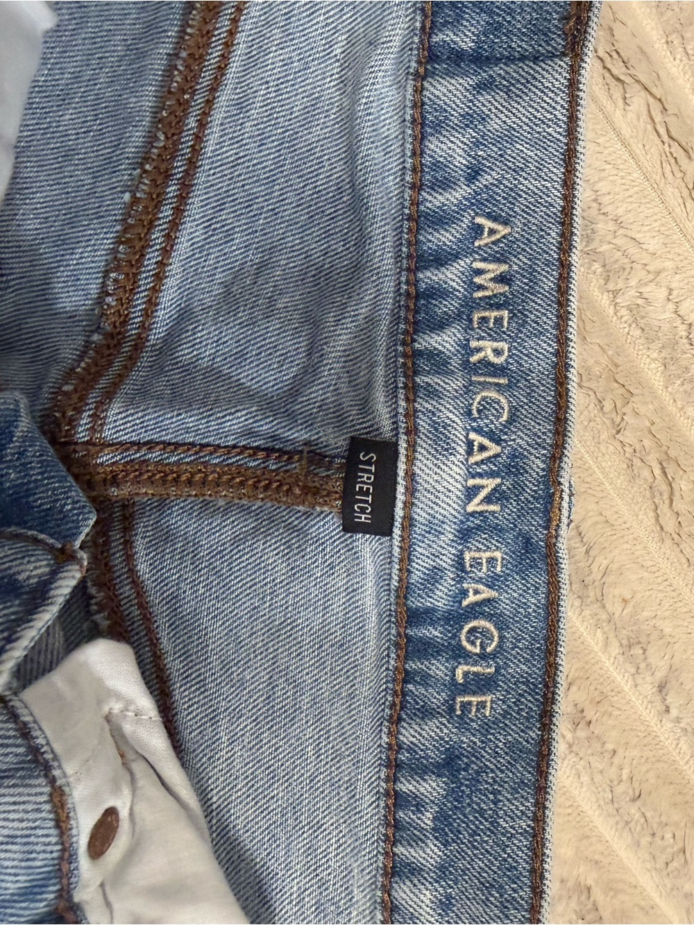 American Eagle 90s boyfriend shorts - Picture 3 of 5